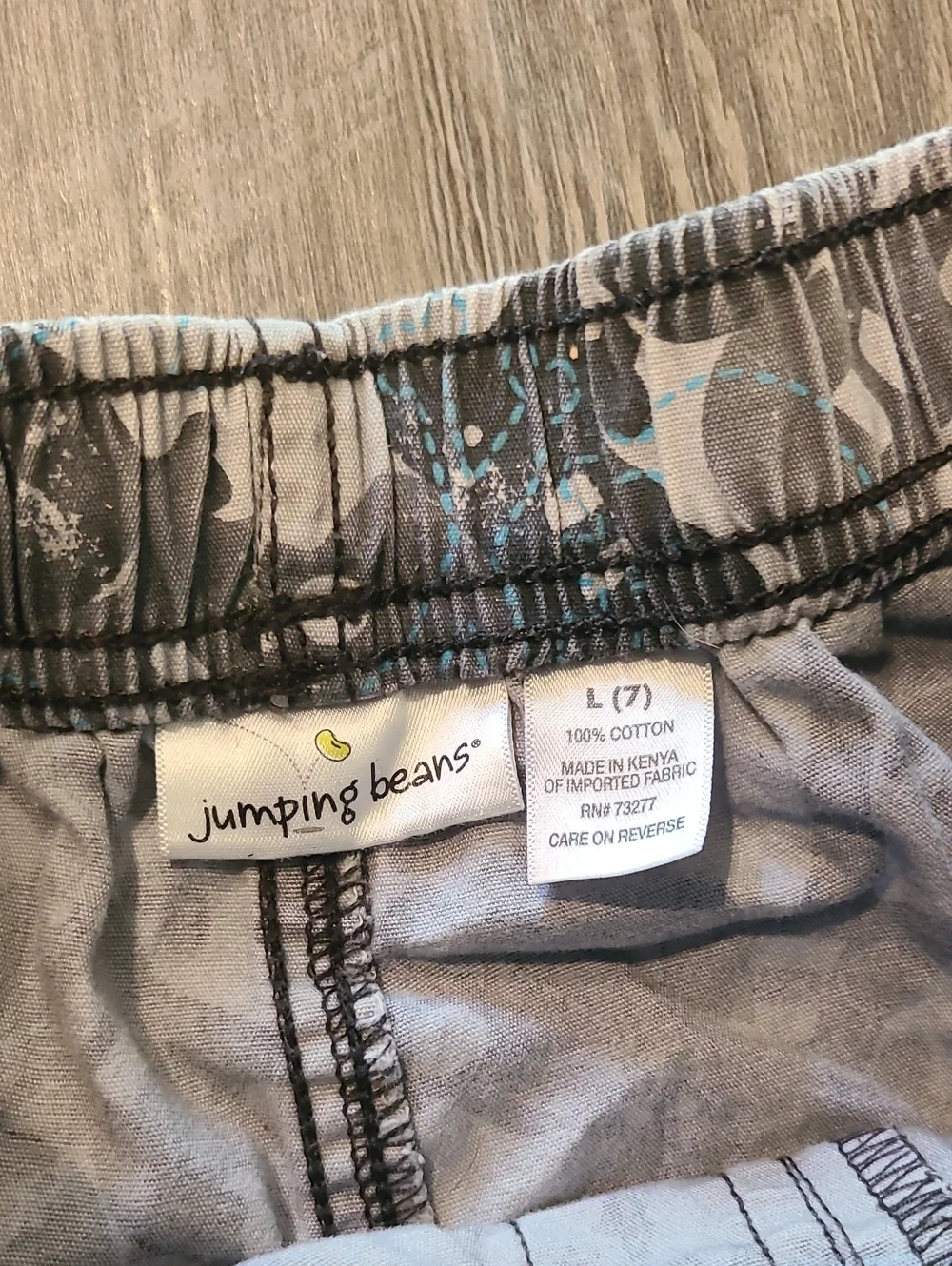 Place gray camo